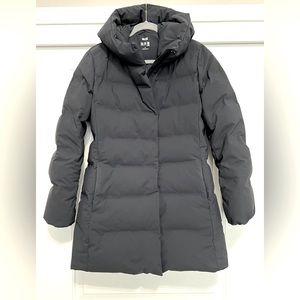 UNIQLO seamless down coat